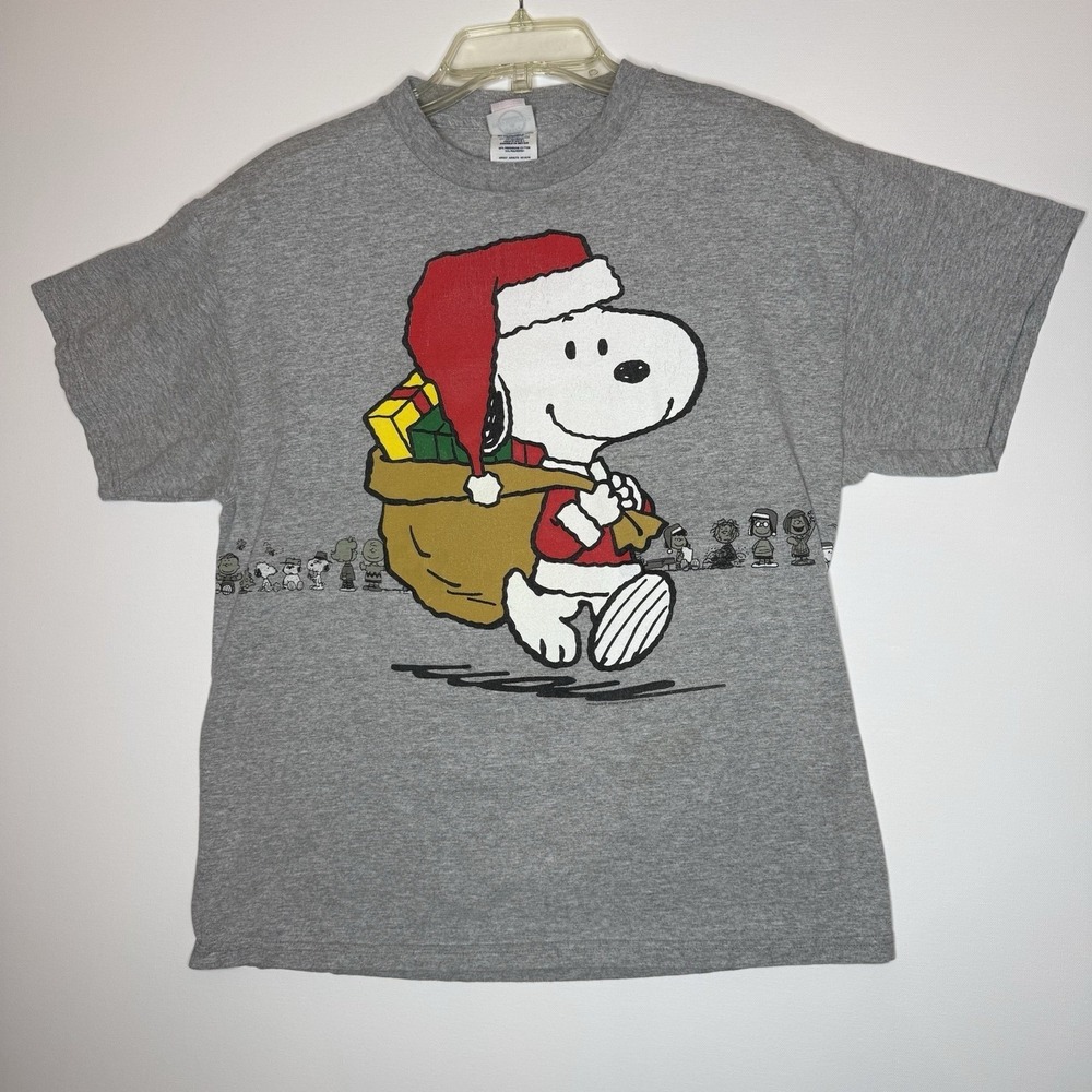 Peanuts Gray Snoopy Short Sleeve T-Shirt Large Christmas Charlie Brown